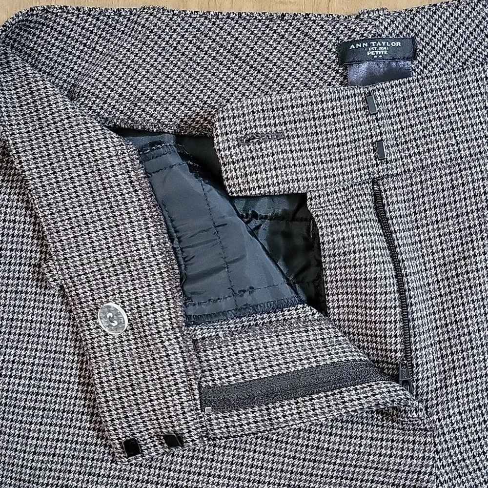 Women's Ann Taylor Signature Pants in Houndstooth, Brown, Size 6P, Pre-owned - Picture 6 of 8